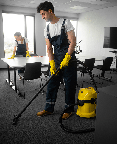 TOP-TO-BOTTOM DELUXE CLEANING